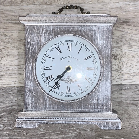 Hobby Lobby Other - Distressed clock.